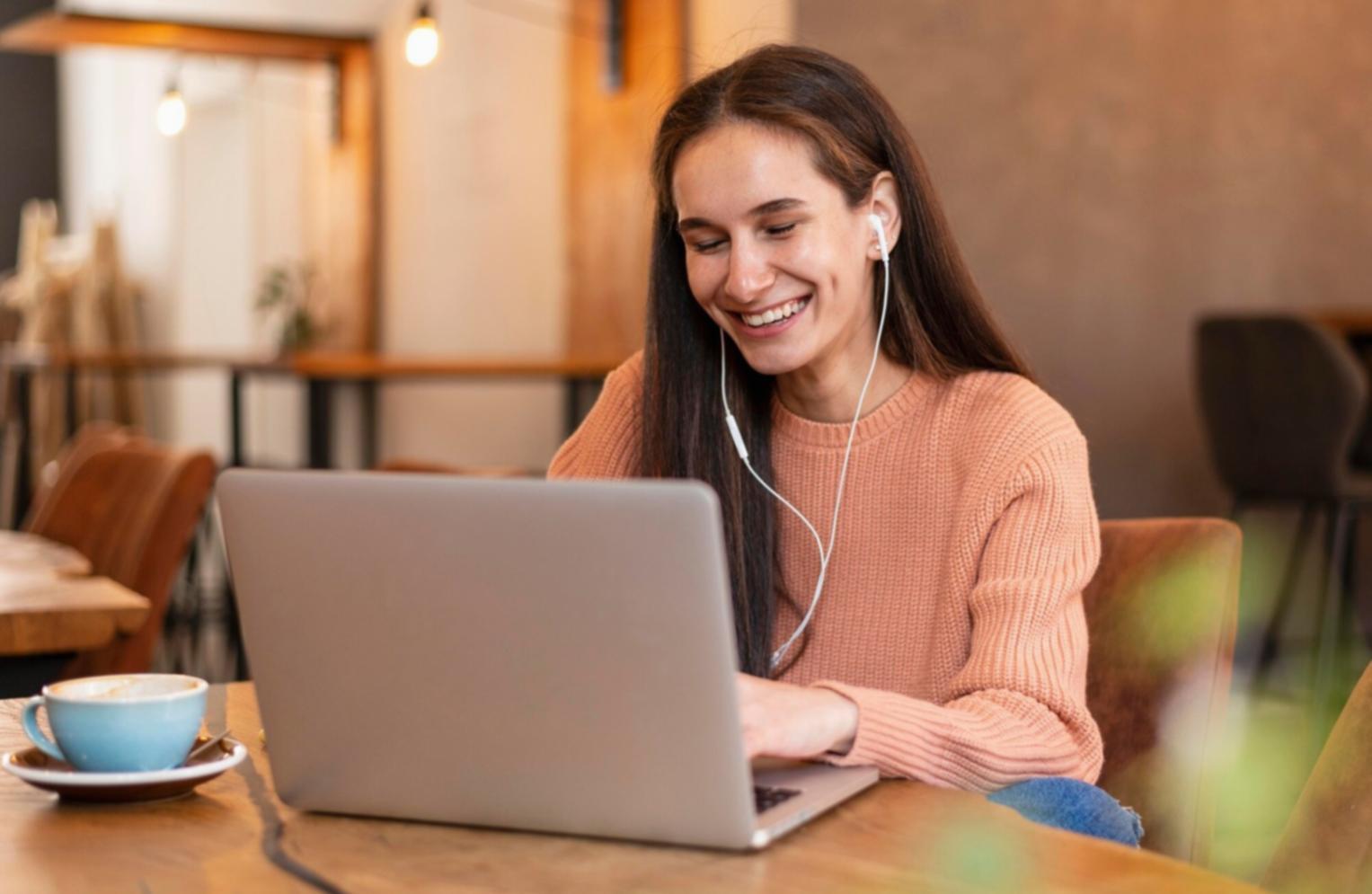 Ilustrasi data finansial kompleks yang memerlukan interpretasi mendalam